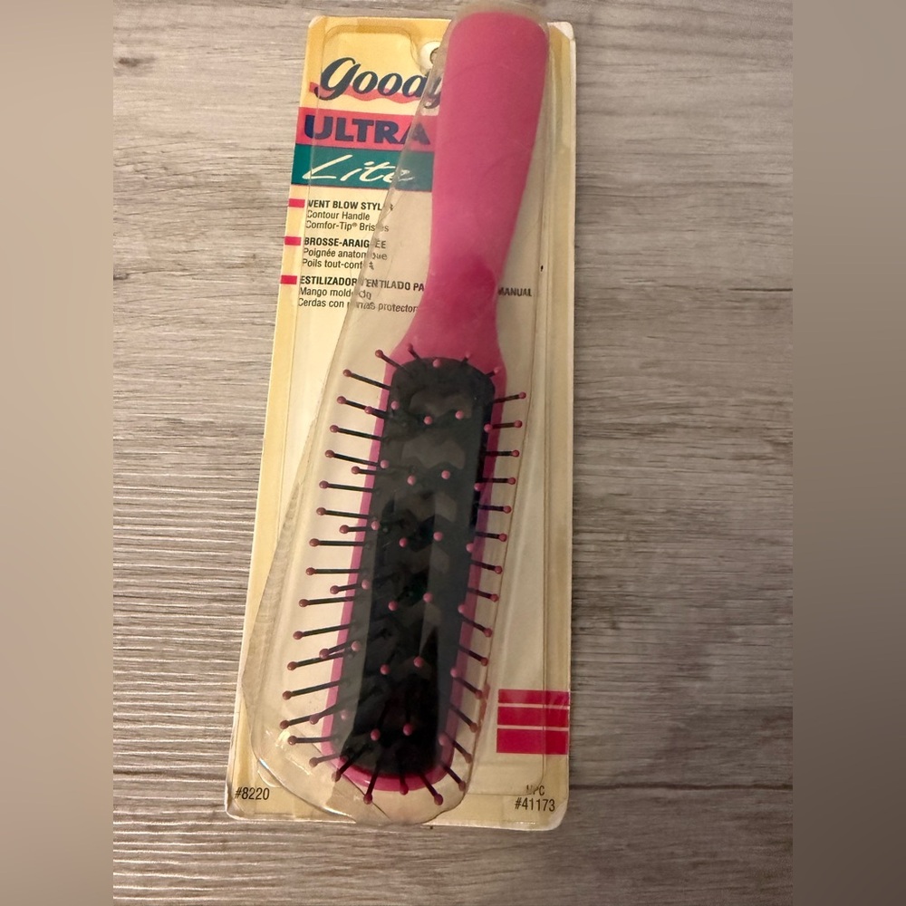 Goody Ultra Lite Vent Brush Vintage 1992 UPC #41173 Rare Find!!